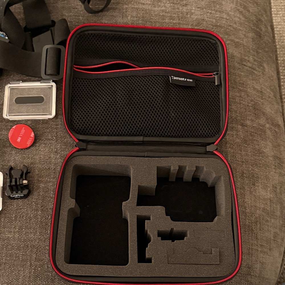 GoPro Hero3 Action Camera Bundle - Black - Picture 3 of 8